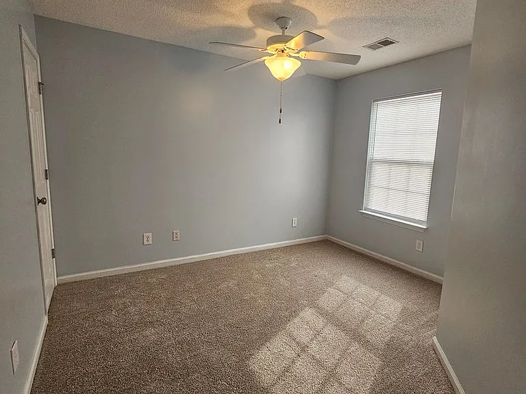 104 Tuscany Ct — Photo 9