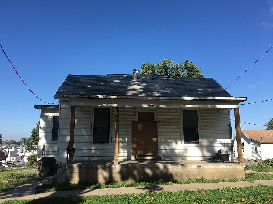 1st image of 920 Vine St