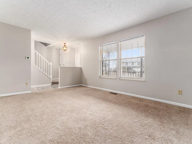 260 Timber Ridge Dr E — Photo 6