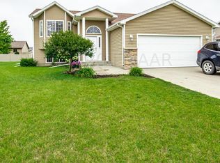 3751 Polk St S, Fargo, ND 58104