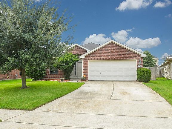 3rd image of 2739 Lakecrest Forest Dr