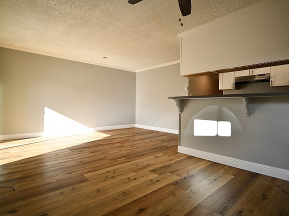 3rd image of 1551 Madison St #Bec2ad548