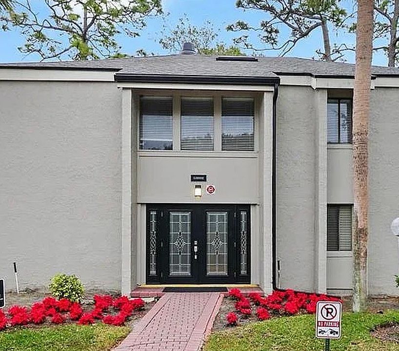 1st image of 119 Springwood Cir APT A