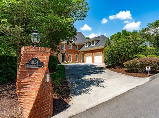 1824 Buckingham Ct, Kingsport, TN 37660