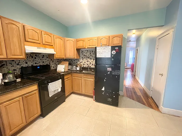 1562 Tremont St #2 — Photo 10