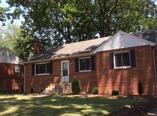 2445 N Sycamore St, Arlington, VA 22207