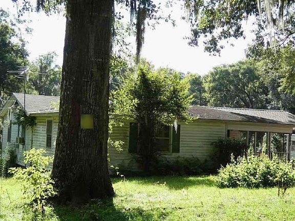 3rd image of 203 Dogwood Dr