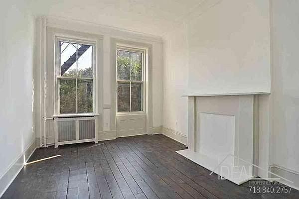 2nd image of 219 9th St