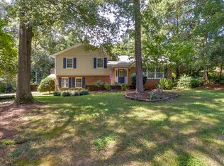 14021 Honeysuckle Ridge Dr, Matthews, NC 28105
