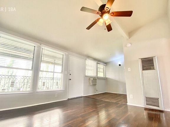 5th image of 5704 La Mirada Ave #1219