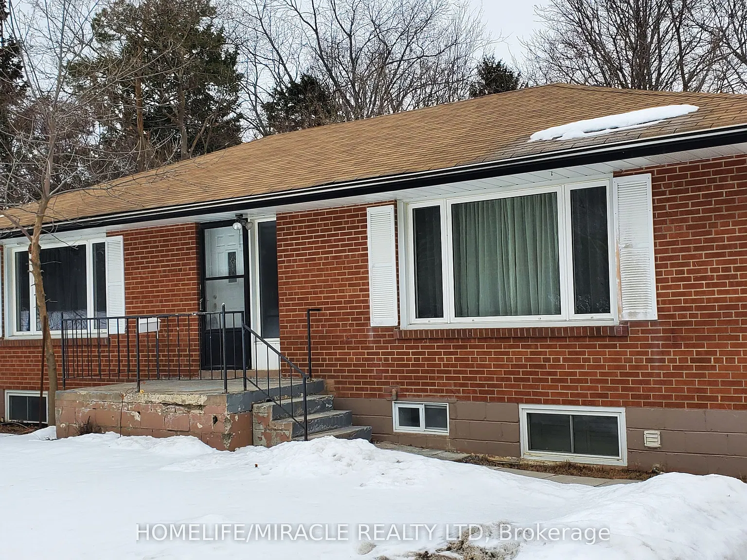 3 bed, $2,400 — Photo 1
