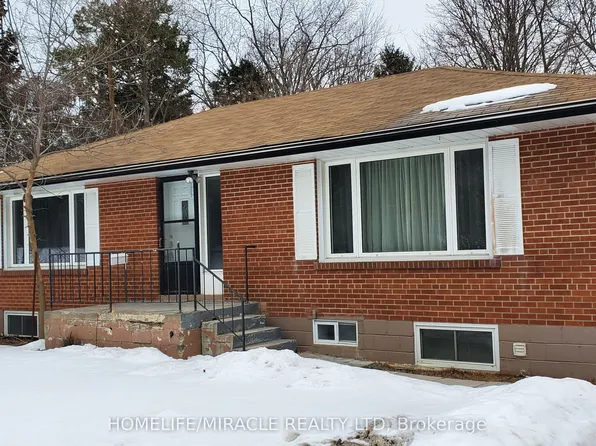 544 Gillmoss Rd, Pickering, ON L1W 3J4