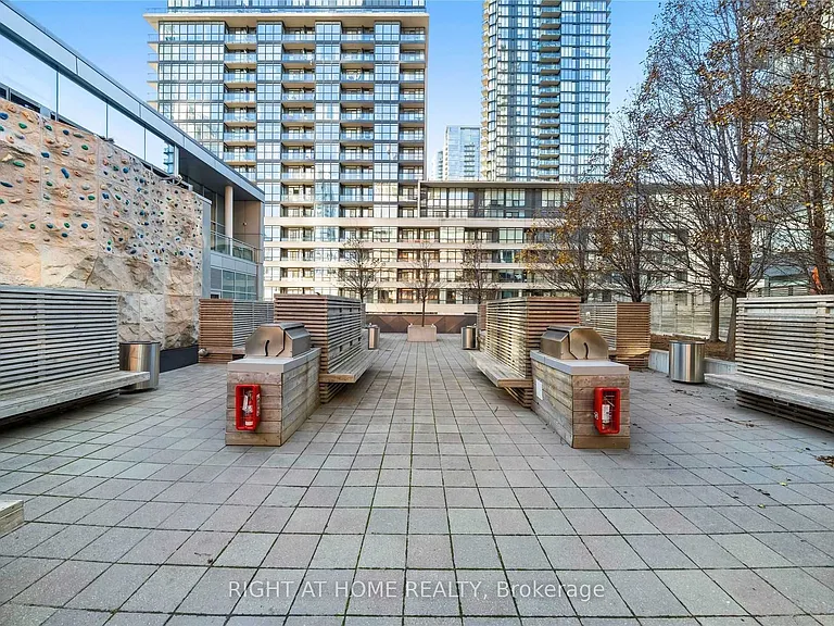 25 Telegram Mews #1005 — Photo 43