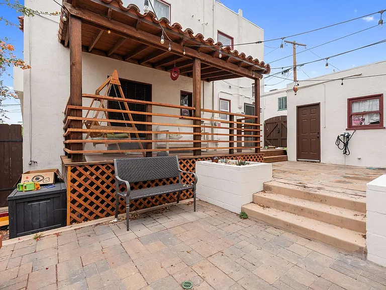 2615 Myrtle Ave — Photo 35