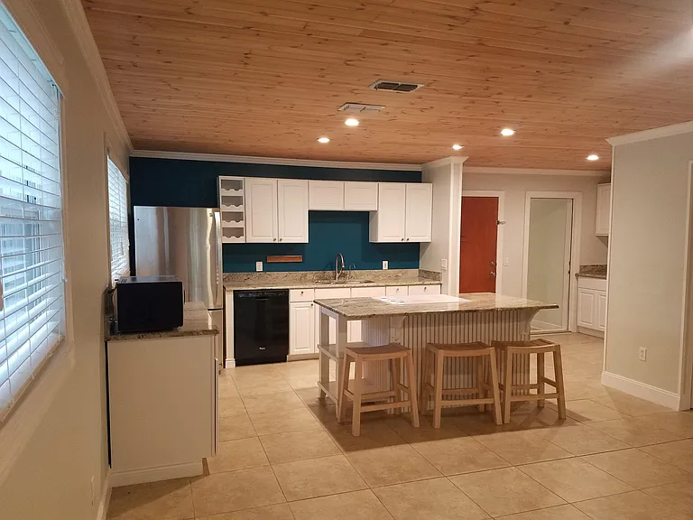 788 Vecuna Rd — Photo 5