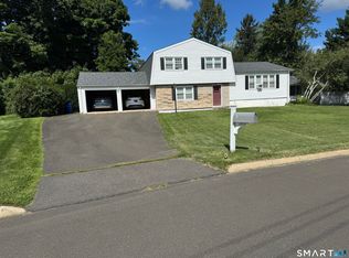 5 Rolling Lane, Norwalk, CT 06851