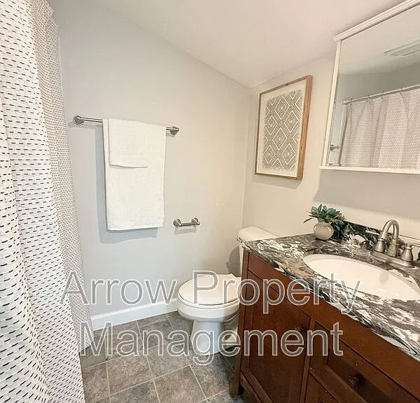 2970 Starr St — Photo 8
