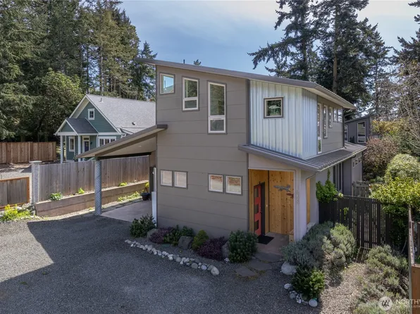 1648 Cherry Street, Port Townsend, WA 98368