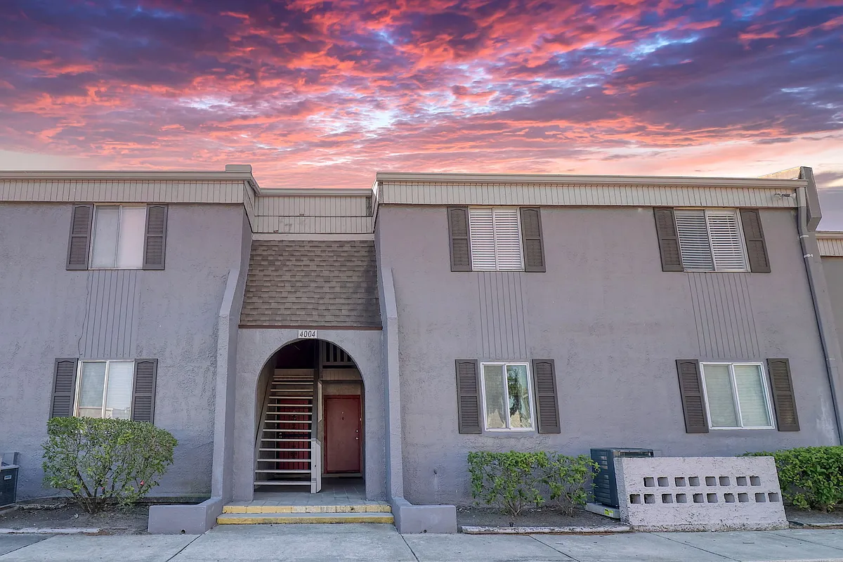 Building Photo - 4004 Cortez Dr #D