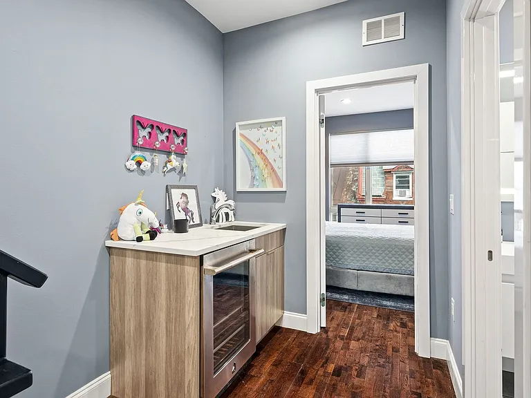 1516 Cambridge St #2 — Photo 17