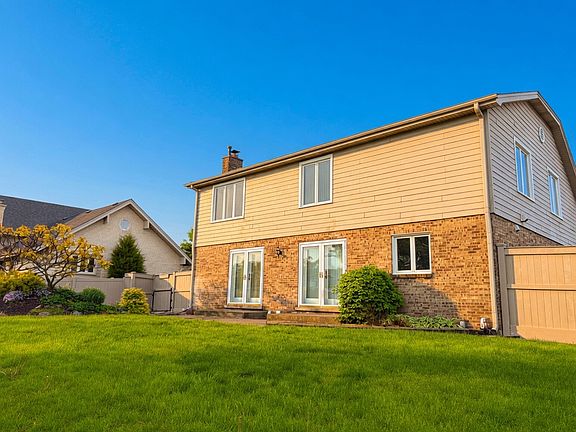 2nd image of 8732 W Surrey Park
