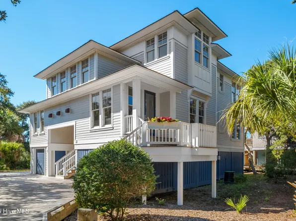 22 Horsemint Trail, Bald Head Island, NC 28461