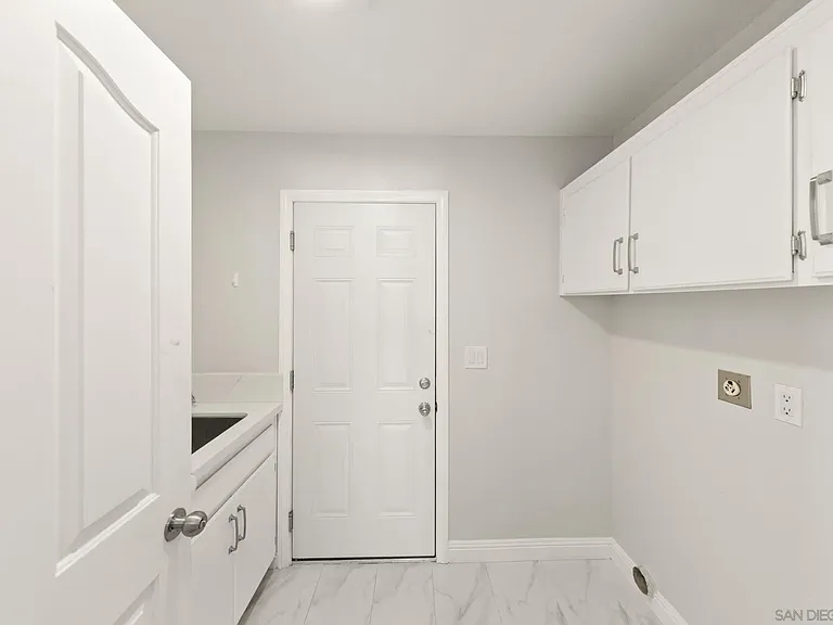 1068 Pacific Hill St — Photo 56