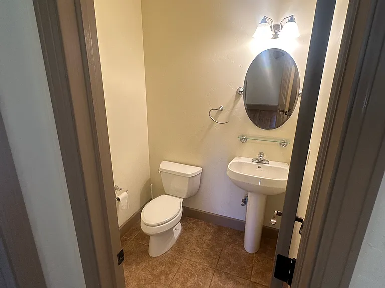 1260 Grand Ave — Photo 6