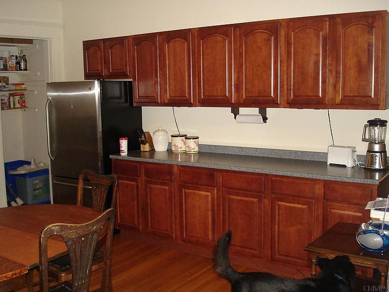 2nd image of 136 1/2 LANCASTER Street