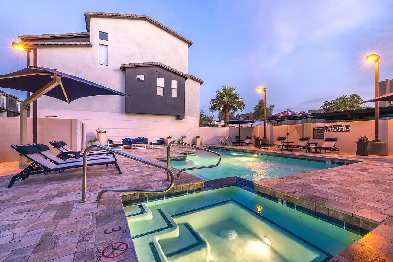 Dolce Villagio Townhomes — Photo 1