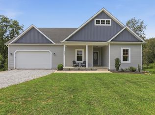 553 Rippon Village Dr, Charles Town, WV 25414