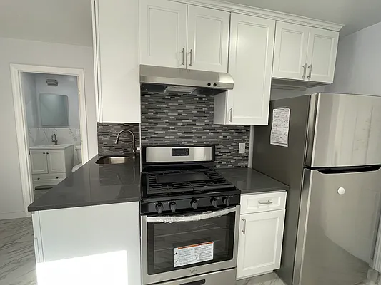 Rented by Compass | media 9