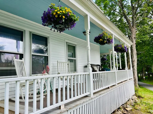 199 Foreside Road, Falmouth, ME 04105