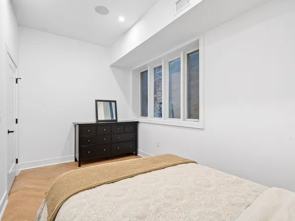 151 Webster Avenue image 24 of 41