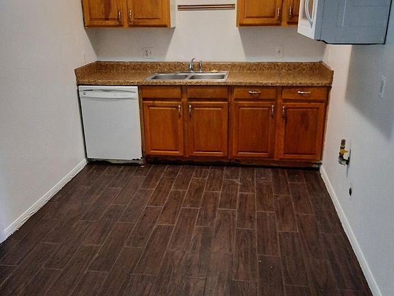 2nd image of 5145 Parkview Dr