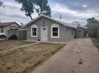 910 N Taylor Ave, Garden City, KS 67846