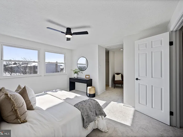 6909 Doublebrand Ct — Photo 14