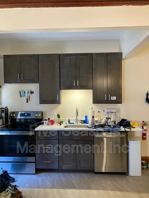 1 bed, 1.0 bath, 800 sqft, $1,600 — Photo 3