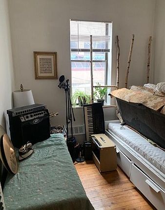 3rd image of 89 E Brookline St APT 3A