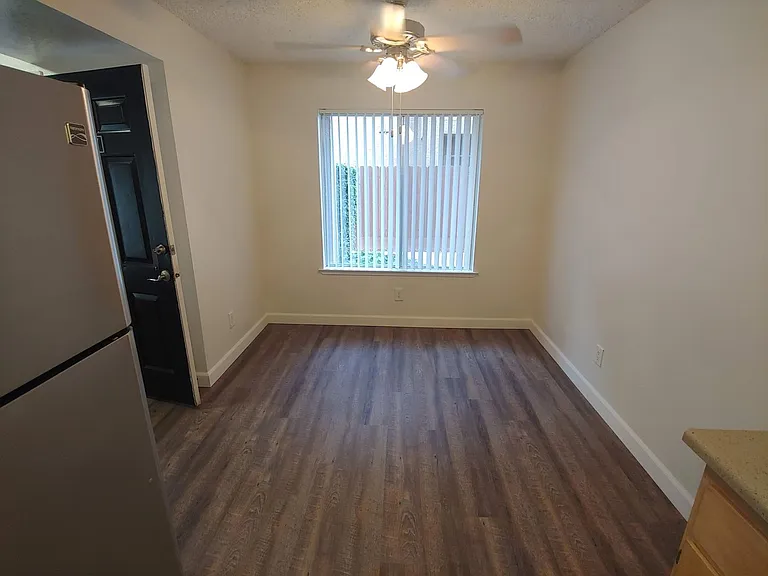 Jackson Park Place — Photo 158