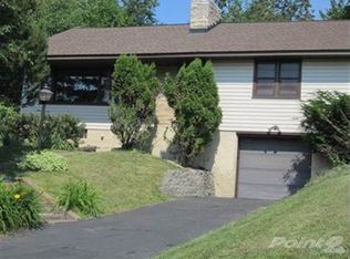 3607 E 3rd St, Duluth, MN 55804