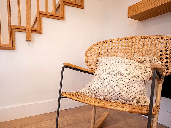 5th image of 1246 Reed Rd