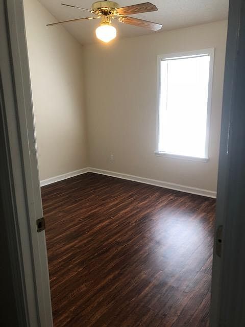 2nd image of 165 Cypress Cir