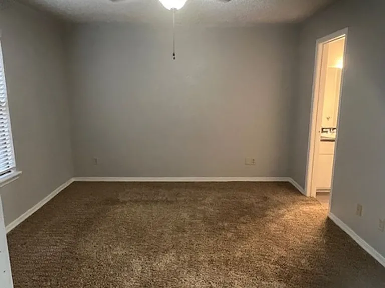 CM Properties of Fort Smith, LLC dba Oakwood Gardens — Photo 44
