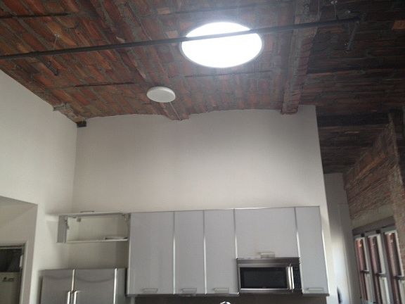 Skylight in unit 1215