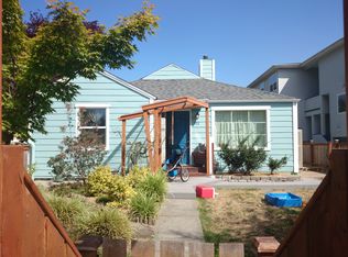 922 N 97th St, Seattle, WA 98103