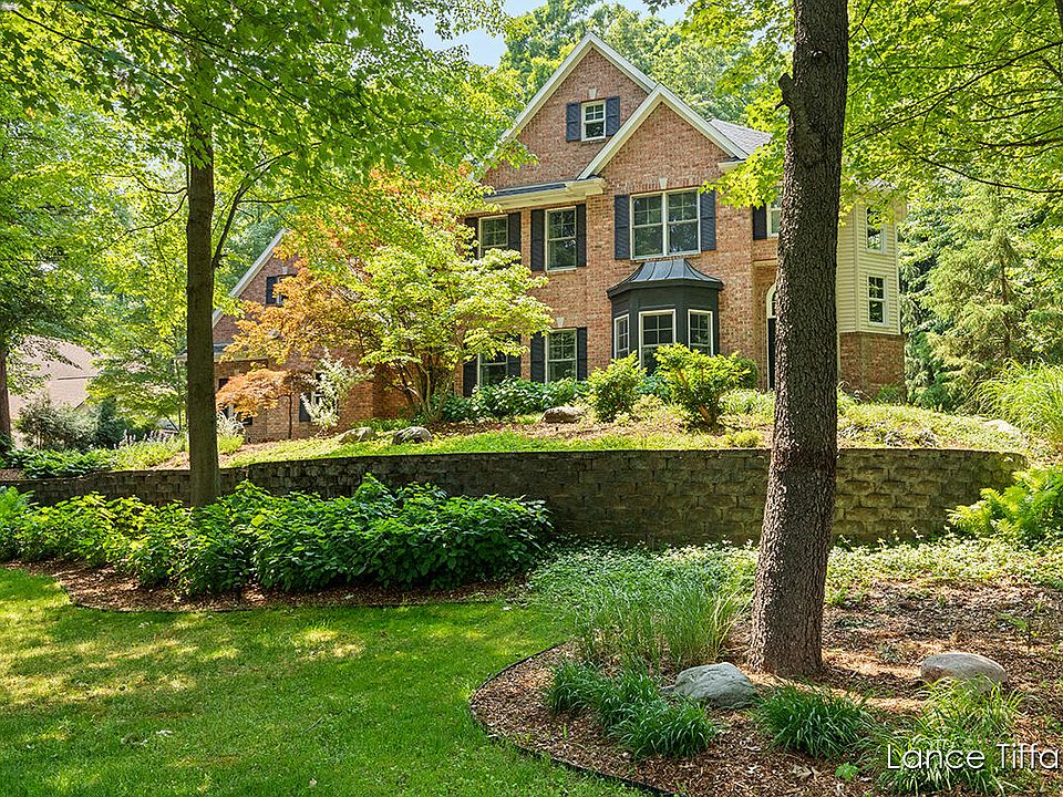 7487 Golden Oak Trl SE, Alto, MI 49302 Zillow