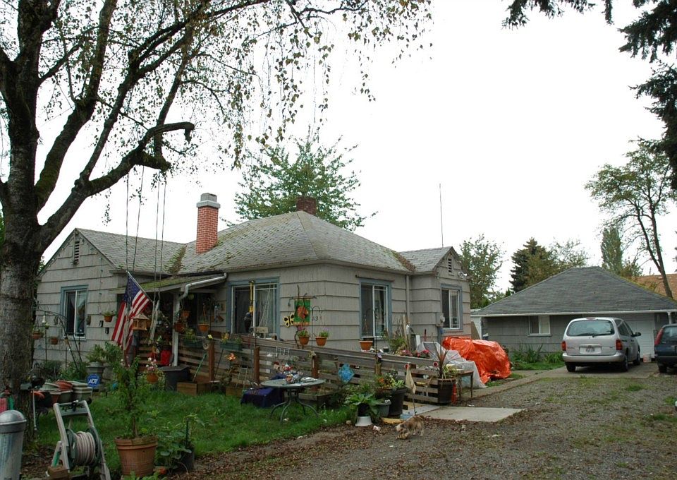 1st image of 11926 A St S