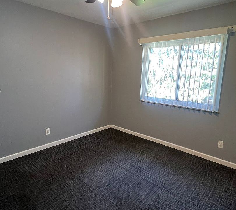 7412 BUILDING OLIAN APARTMENTS 7412 Olian Dr Hazelwood MO Zillow