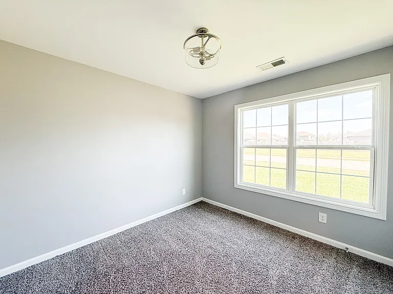 1616 Parkside Dr — Photo 16